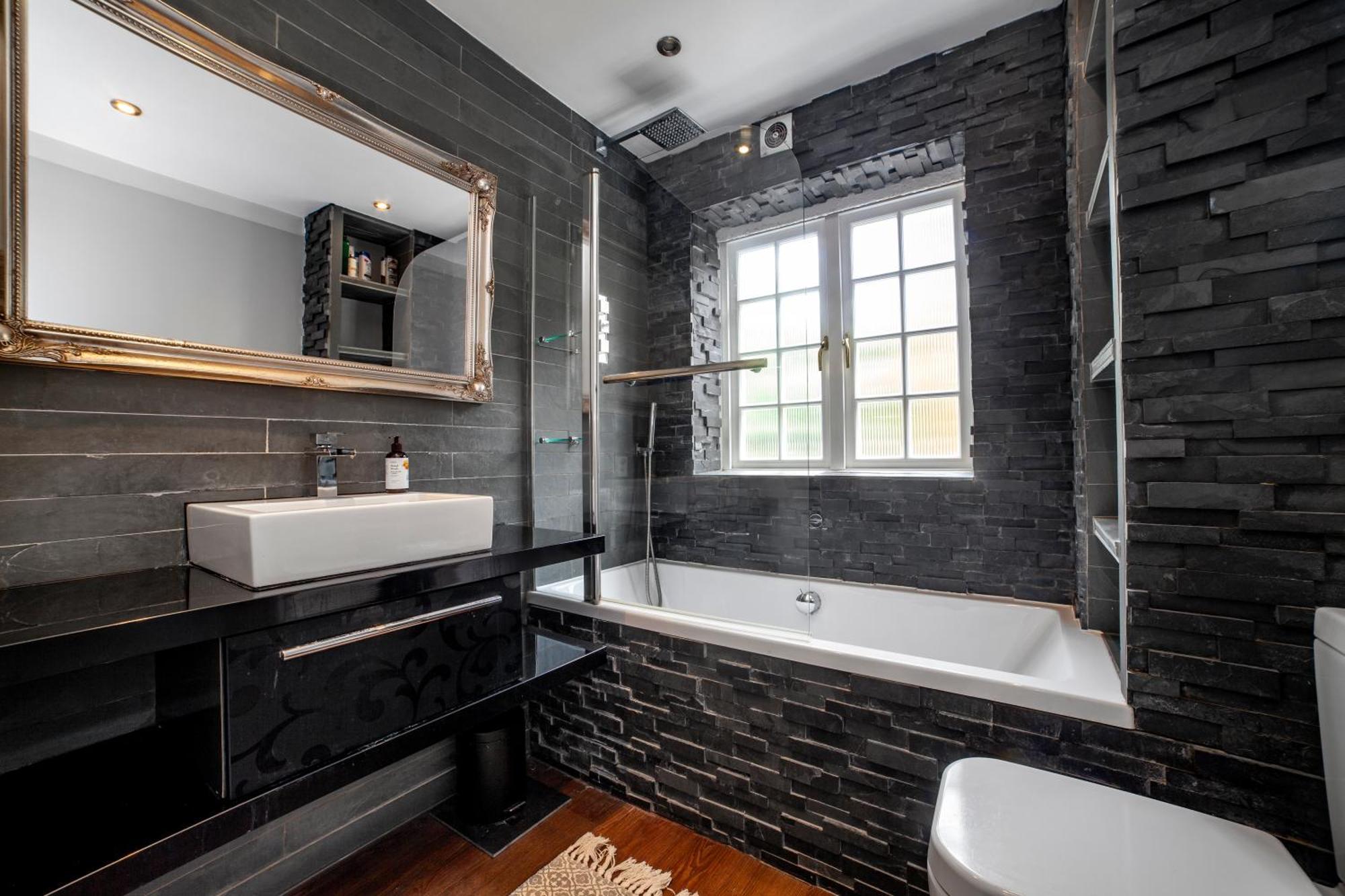 Excellent 2br Apt, Chancery Lane *